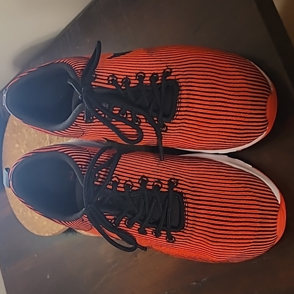 Nike Air Max Thea, Red/Black sz 8.5